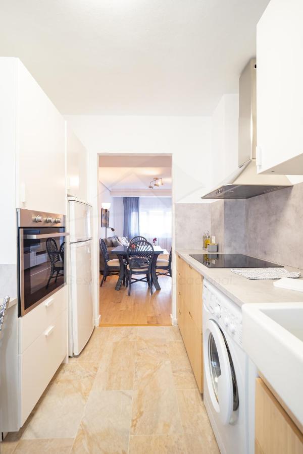 El Carbayedo Apartment Aviles Exterior photo